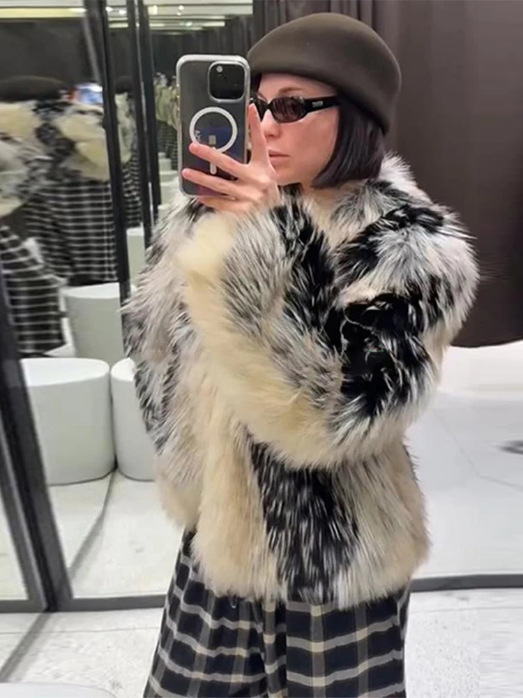 Elegant Fur Womens Coat Oneck Long Sleeve Thicken Warm Female Jackets 2025 Winter Fashion Panelled Furry Lady Outwears 251112