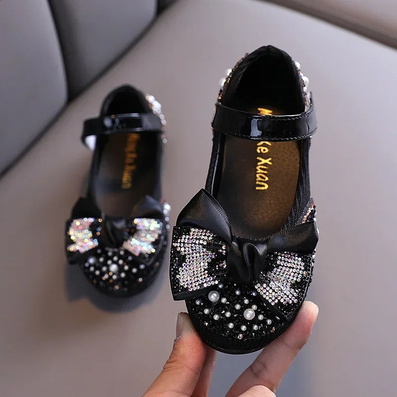 Childrens leather shoes rhinestone bow princess party dance shoes baby student apartment childrens performance shoes 250411