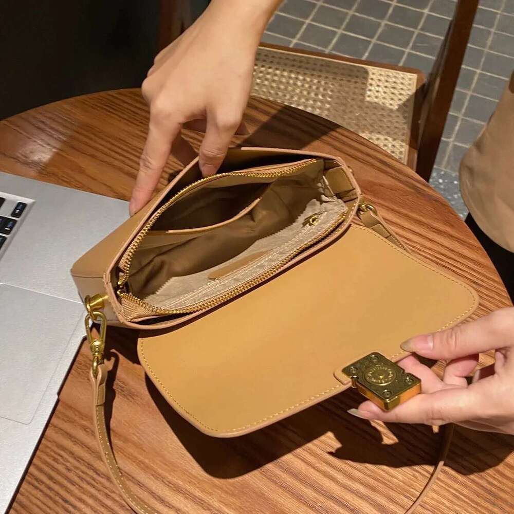 New Genuine Leather Small Flap Bag For Women High Quality Commute Handbags Female Classic Versatile Shoulder Crossbody Bags