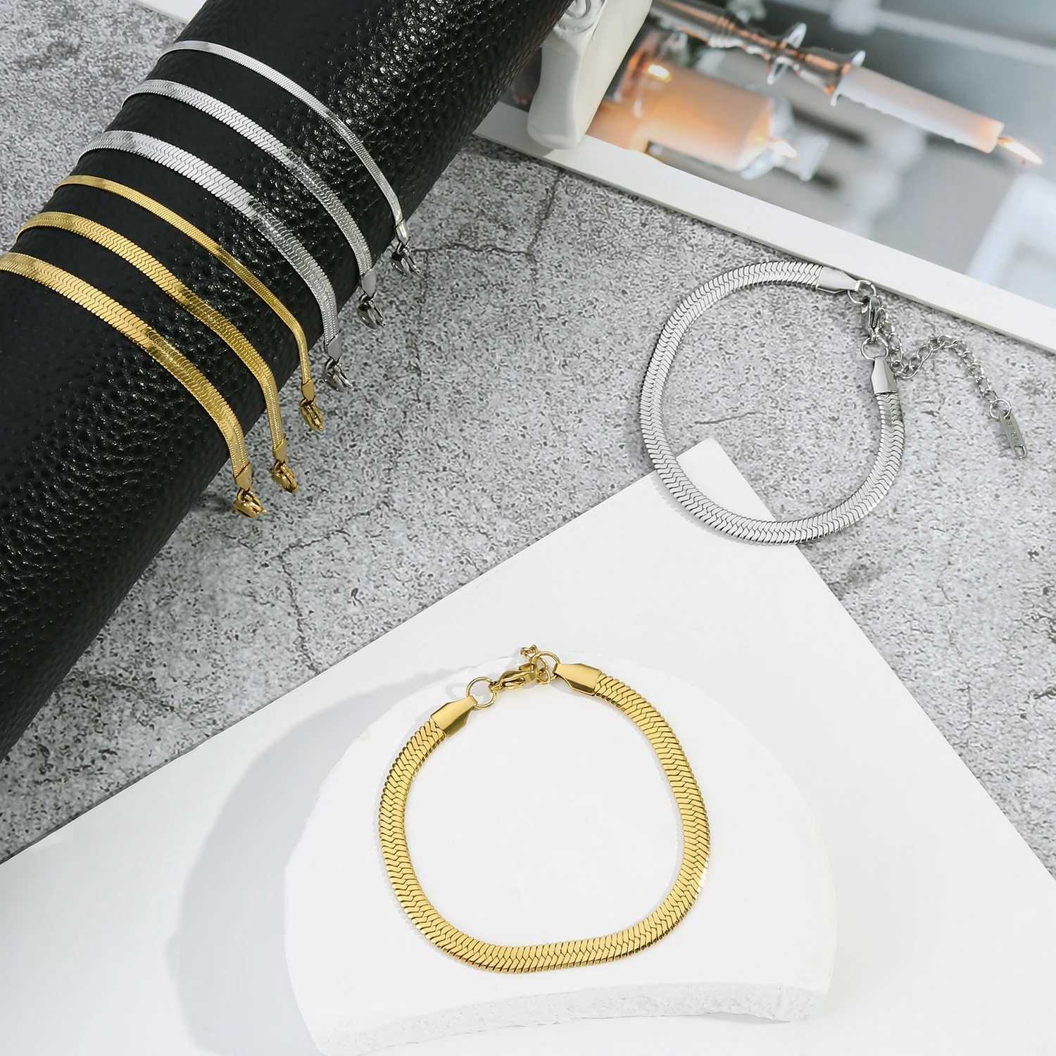 HIYEE Fashion Stainless Steel Bracelet Blade Snake Glod Color Chain Men Women Jewelry Gifts Party And Wedding Free ShippingC250411