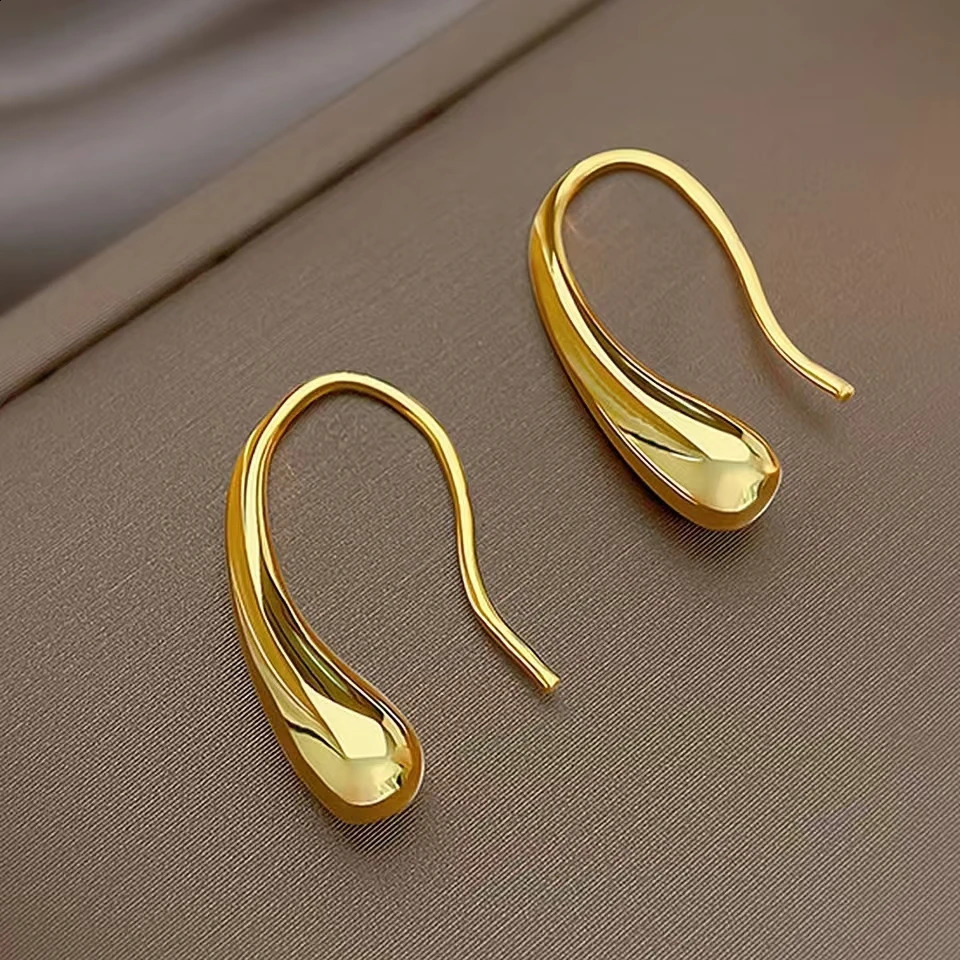 Stainless steel earrings exquisite Korean pendant earrings high-quality semi-circular curved earrings suitable for womens jewelry banquet gifts 250409
