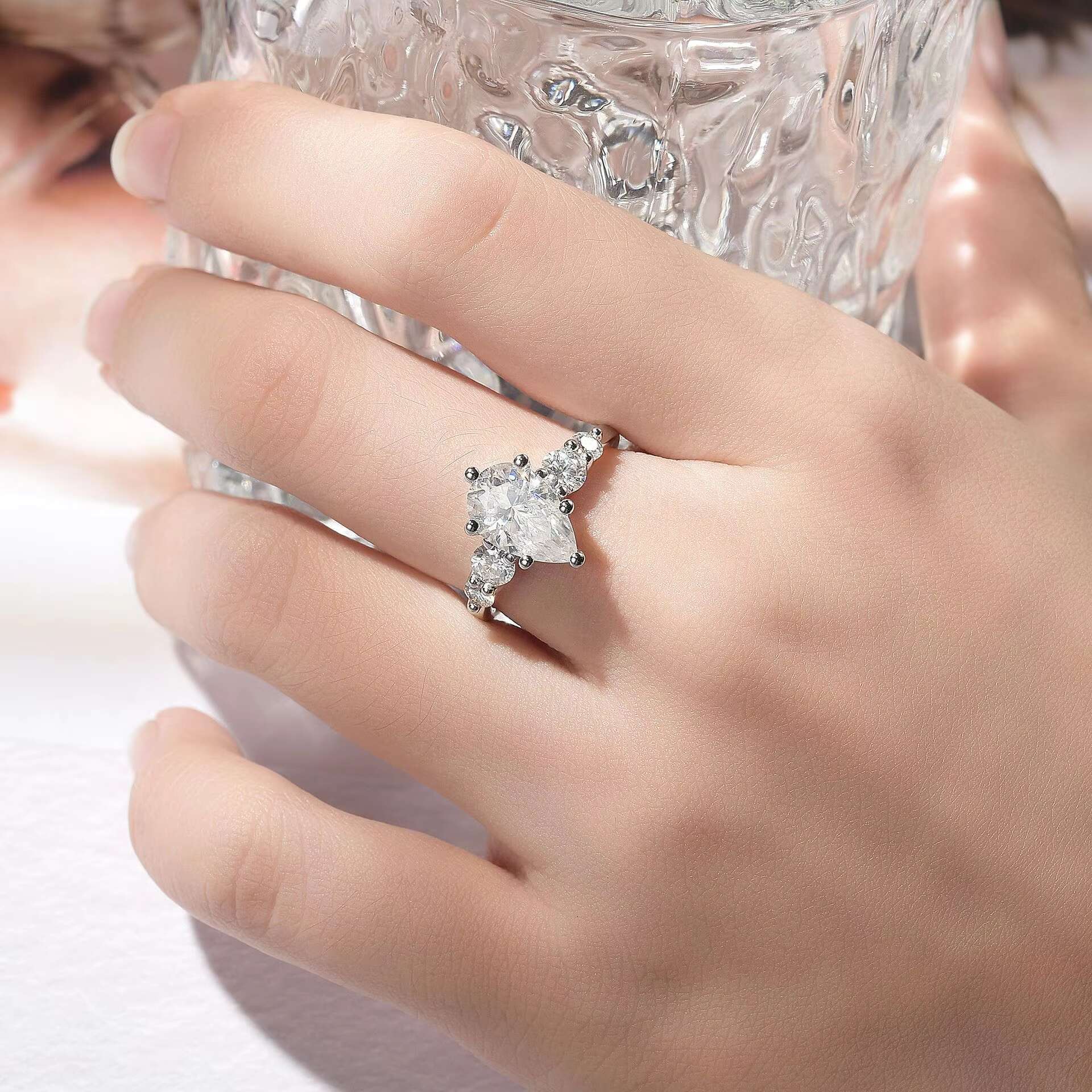 High Quality 3ct Moissanite Engagement Ring 925 Sterling Silver Gra Moissanite Ring Wholesale