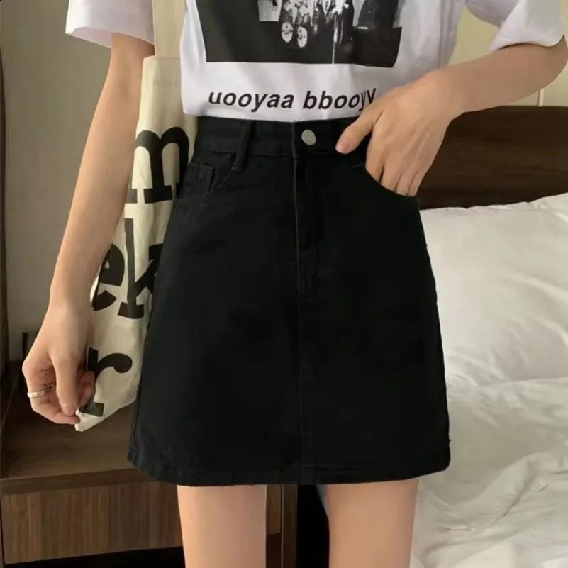 Summer denim womens short leather high Wiast sexy tight bag tight buttocks womens slim fit Y2K womens short jeans DURIKIES 250411