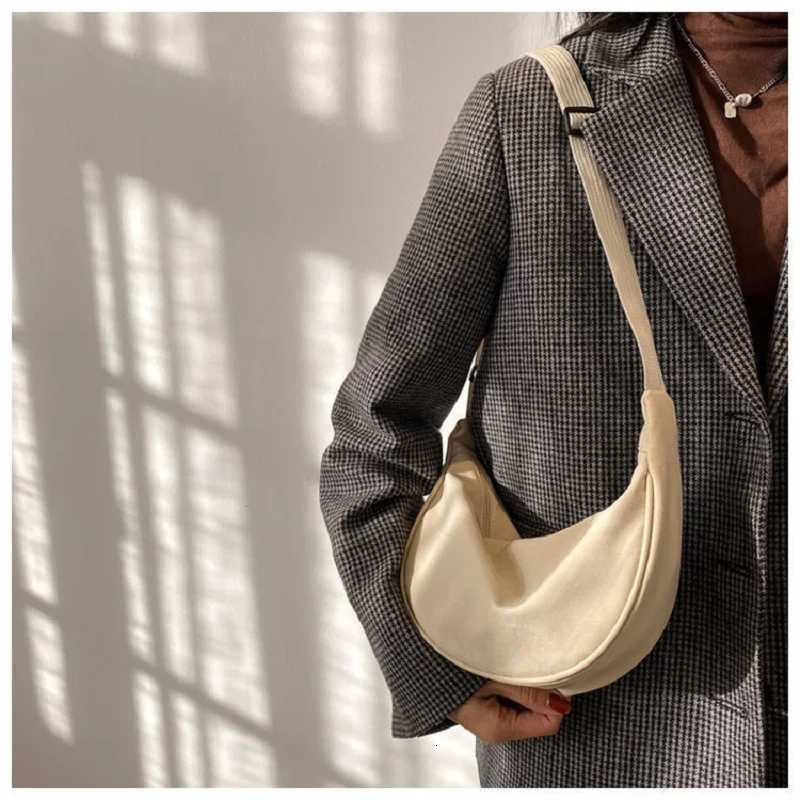 Cross Body Bag For Women 2024 New Trendy Dumpling Bag Lightweight Small Body Bag Underarm Bag Single Shoulder Canvas BagT2511112