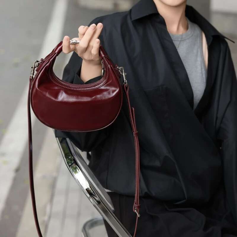 Designer Bag YANATARI Dumpg Leather Soft Leather Large Capacity Minimalist Shoulder Women Female Moon Bag Handbag