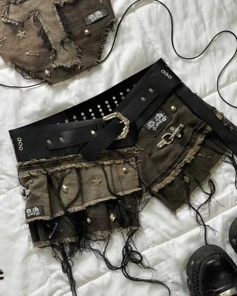 American fashion trend clown sexy womens street Y2K new hip-hop casual rock denim shorts Harajuku ultra-thin weight loss shortsXJ250411