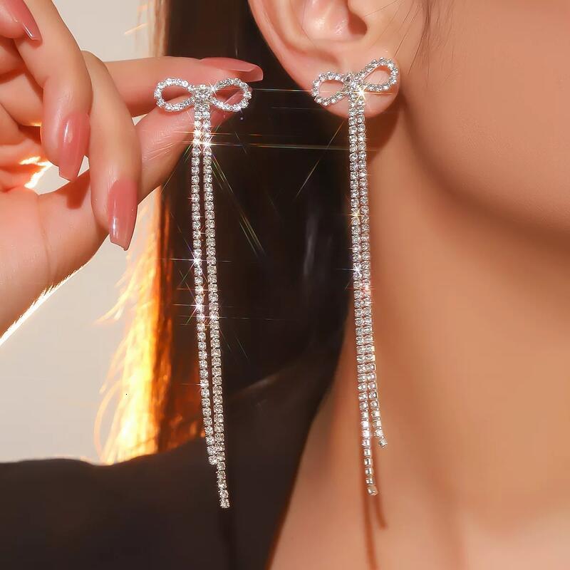 bridal sier bow rhie Women's Chandelier tassel Sparkg crystal Halloween long pendant earrings