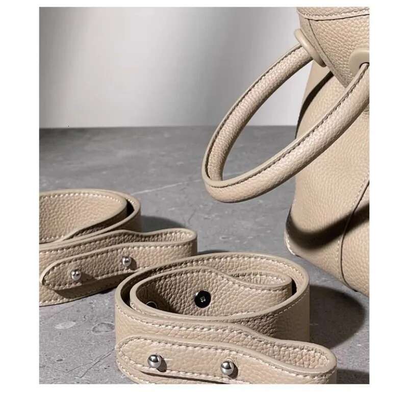 High Quality Niche Basket Ladies 2025 New Commuter Hand Bill Shoulder Crossbody Bag Small Tote Bags For Women Handbags