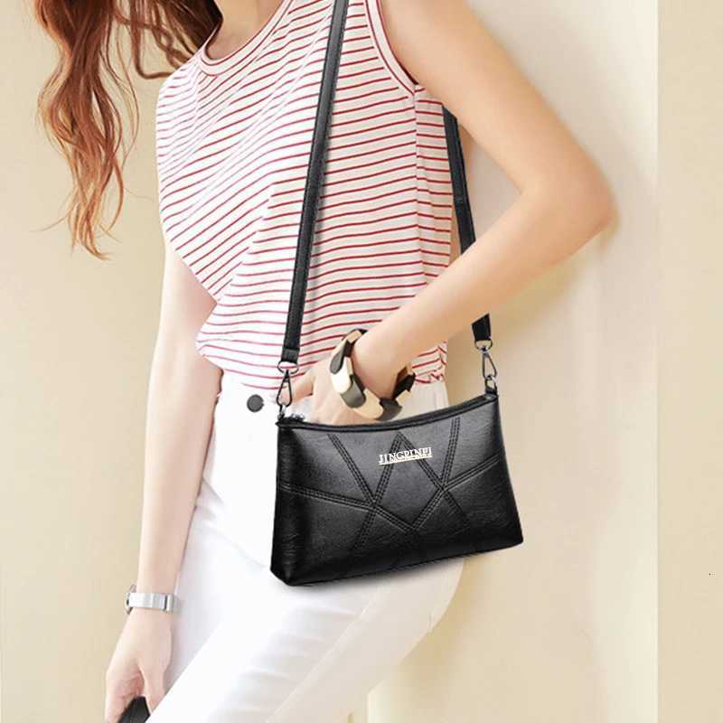 Ladys mom bag suitable for travel photography with detachable shoulder strap made of PU material with a single-layer pocketT2511112