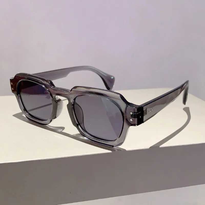 Vintage Square Sunglasses New in Stylish Candy Color Women Eyewear Fashion Brand Design UV400 Protection Men Shades Z250411