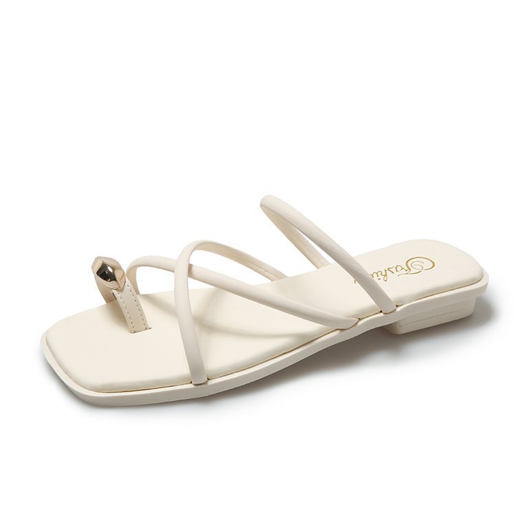 Women 2025 summer new fashion casual French design sense niche set toe sandals network red fashion set toe slippers to wear flat sandals