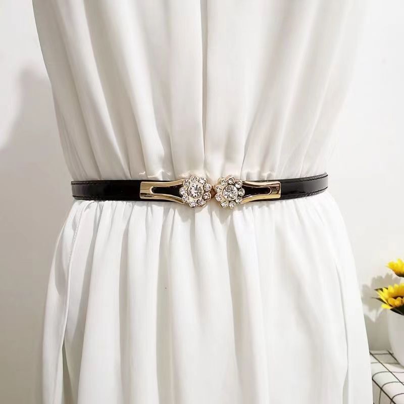 Versatile dress shirt trend, simple and fashionable, paired with buckle thin decoration, candy colored patent leather women's waist belt