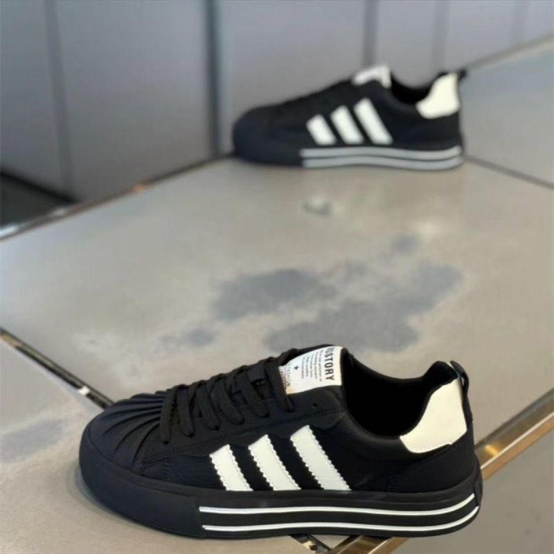 designer shoes 2025 Men's shoes autumn and winter trendy sports shoes fashionable and versatile soft sole height increasing casual skateboard sho