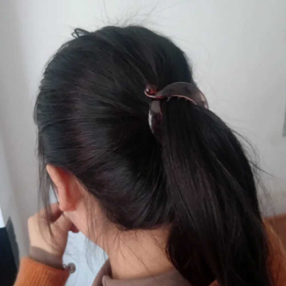 Small fish shaped hair clip ponytail clip womens banana clip crab black brown hair accessory Y2504012