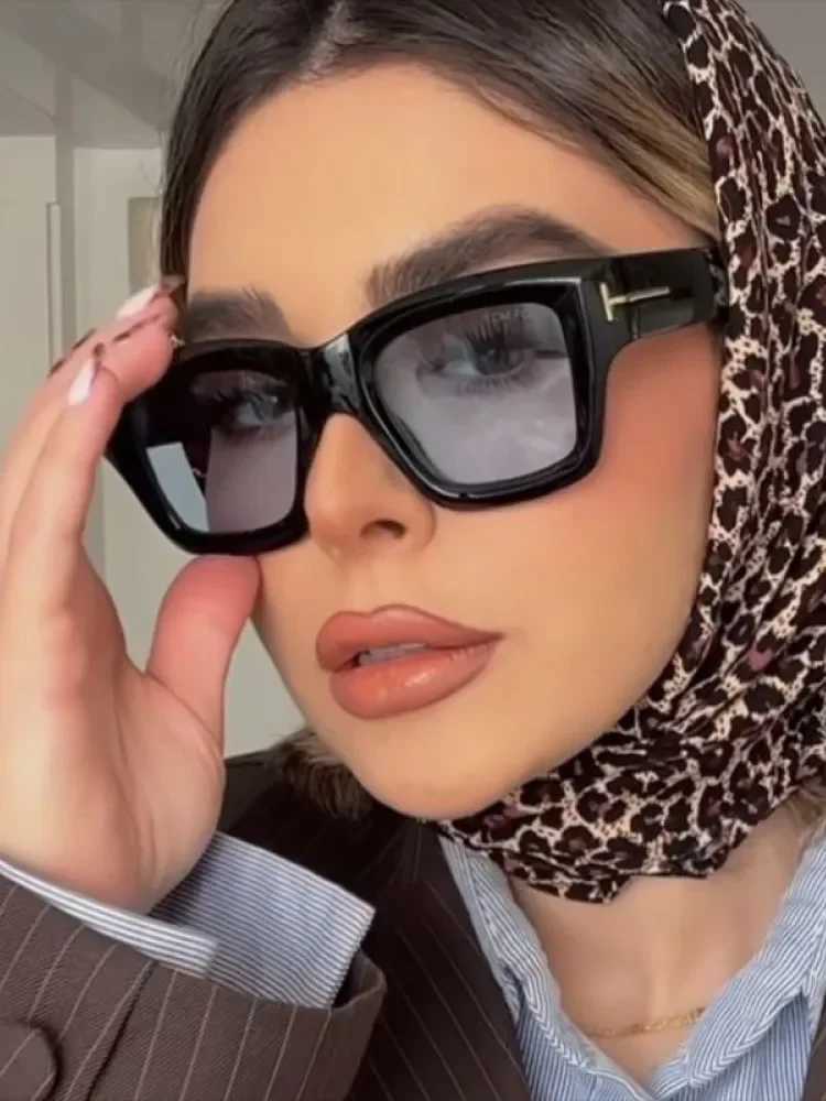New Square Sunglasses Women Brand T-Shaped Large Frame Sun Glasses Trendy Hip Hop Eyewear Shadow for Female Eyeglasses UV400 Z250411