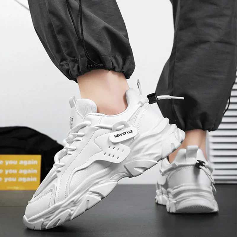 Men Sneakers Mesh Men Shoes PU Leather Platform Casual Sneakers Increased Vcani Shoes Light Running Shoes Tenis Mascino Z250411