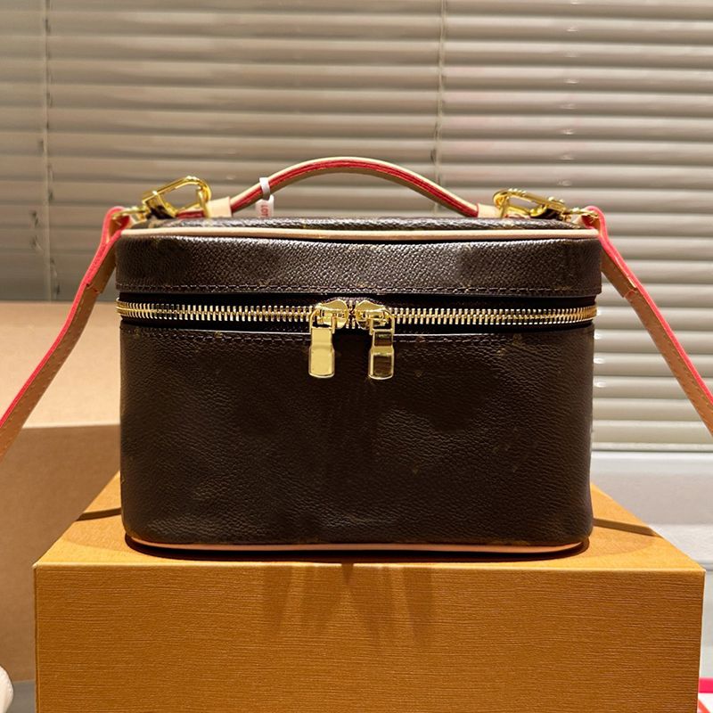 Designer Women Coated Nice Vanity Cosmetic Bag Brand Reverse Canvas L Pattern Mini Shoulder Bags Lady Oxide Cowhide Leather Strap Pouch Makeup Handbag