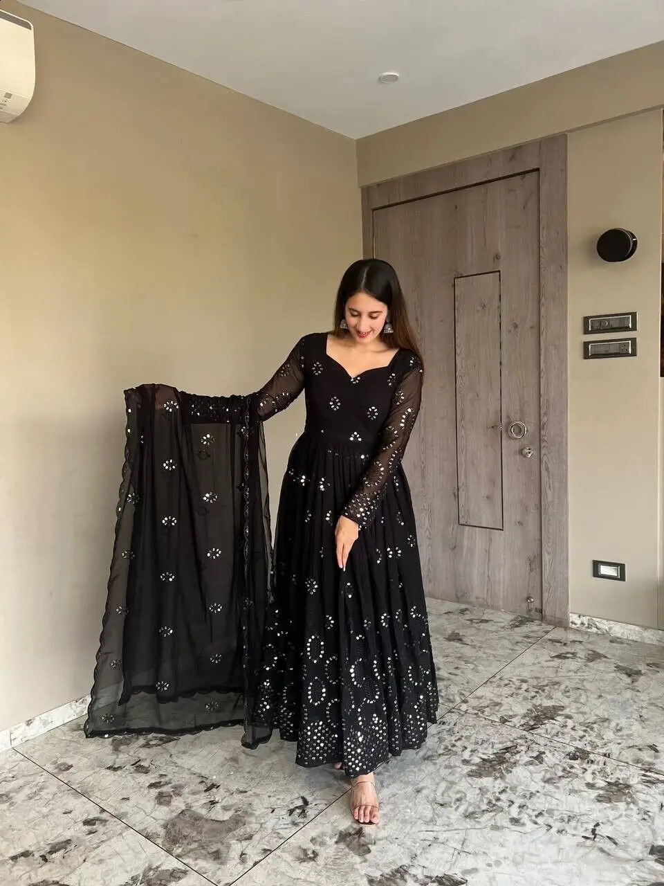 Black Salwar Kameez heart-shaped collar elegant long sleeved sequin decoration traditional Indian clothing three piece set 250411