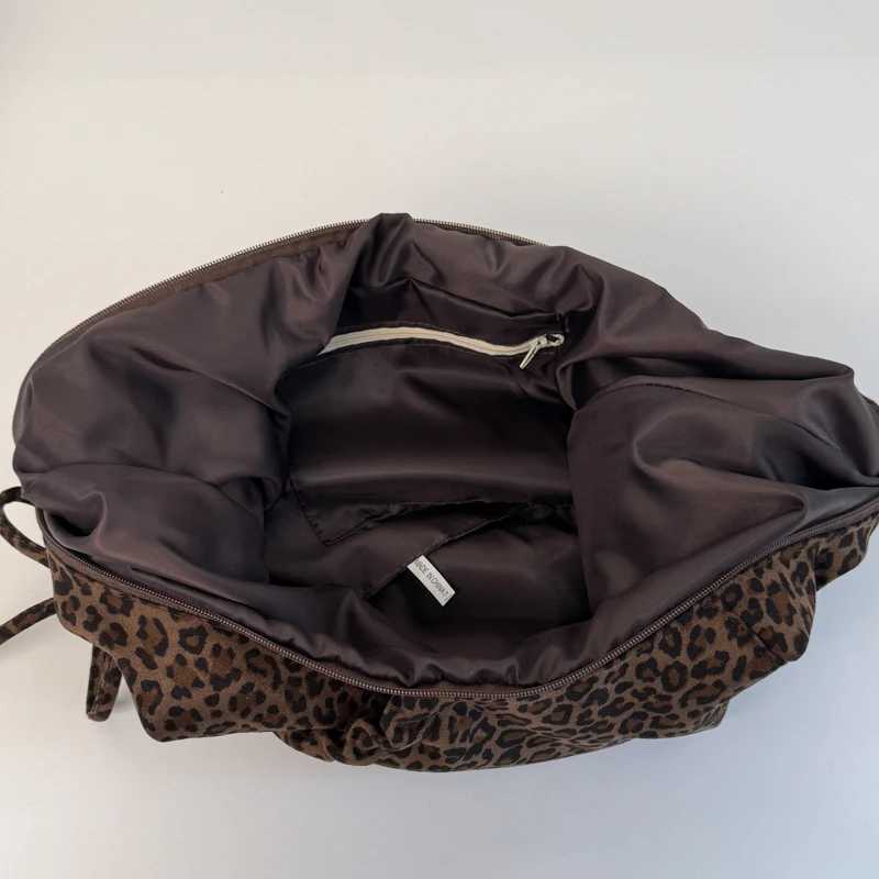 LEFTSIDE Big Cloth Leopard Hobo Bag for Women Shopper Shopping Shoulder Bags 2025 Winter Designer Luxury Brand Simple HandbagsT2511112