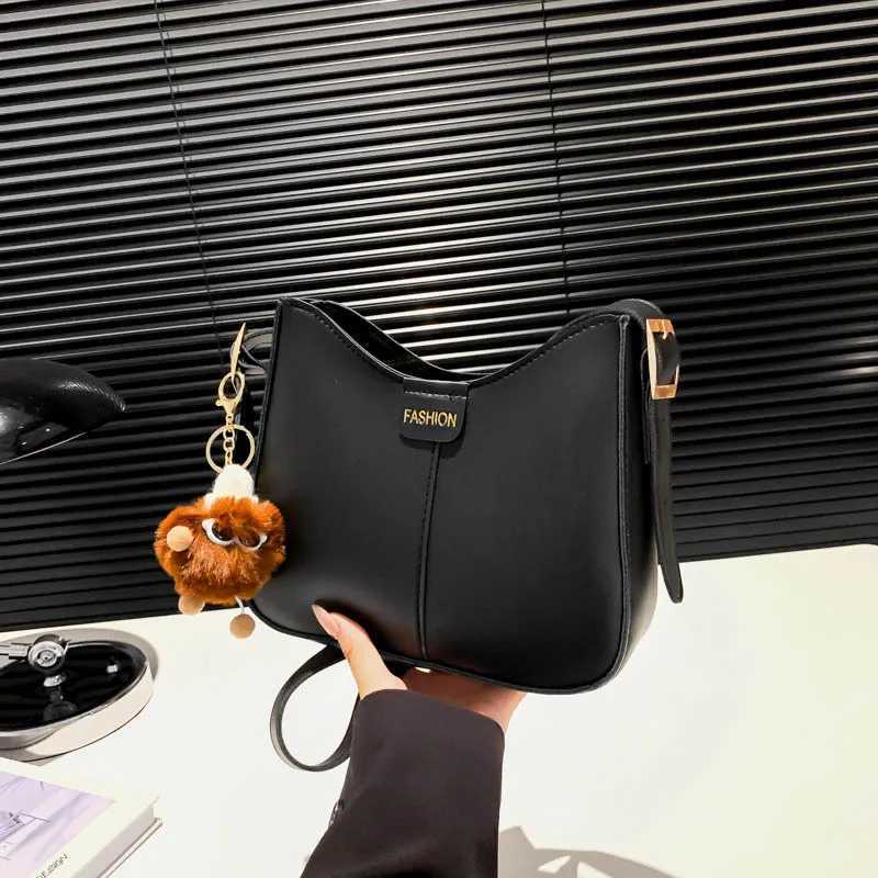 New Fi Versatile Bucket Bag Internet Celebrity Explosi Shoulder Messenger Bag Premium Texture Womens BagXJ250412