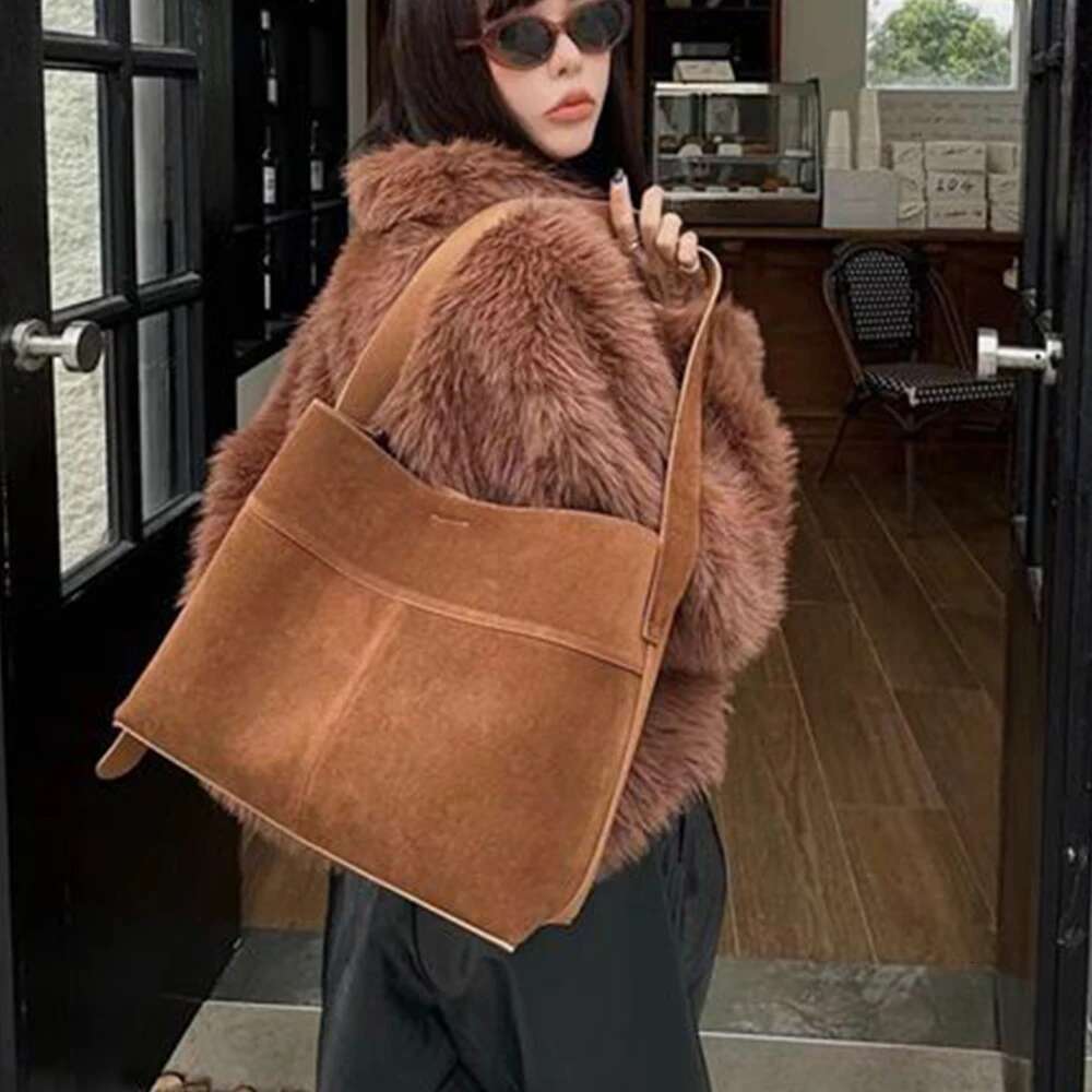 Retro Frosted Bucket Bag Designer Handbags High Quality Faux Suede Shoulder Bags for Women 2025 Large Shopper Purses New
