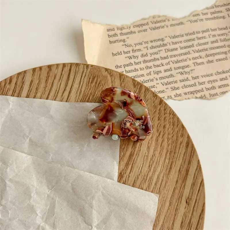 1 piece of French acetate hair clip heart-shaped clip front side hair clip strap Y2504012