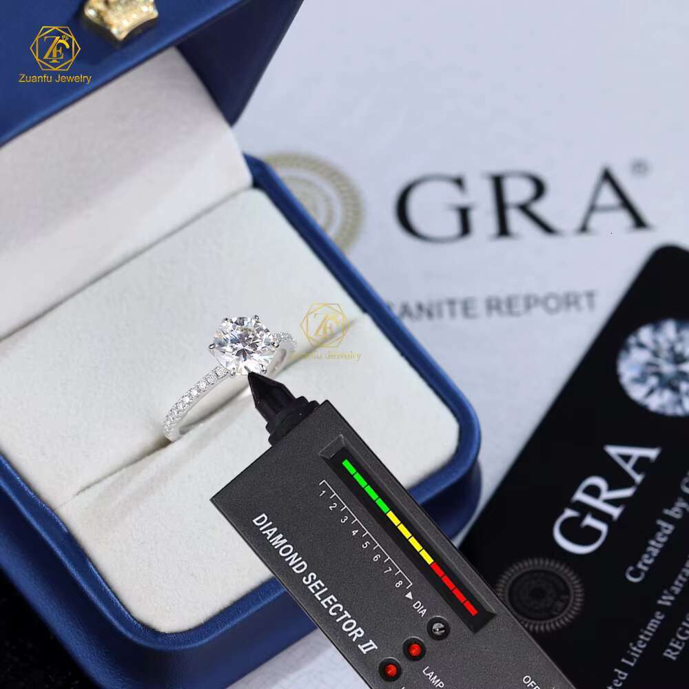 Hot Sale Valentines Day Jewelry Classic 8mm 2CT 18k Gold Plated 925 Silver Moissanite Engagement Ring for Women