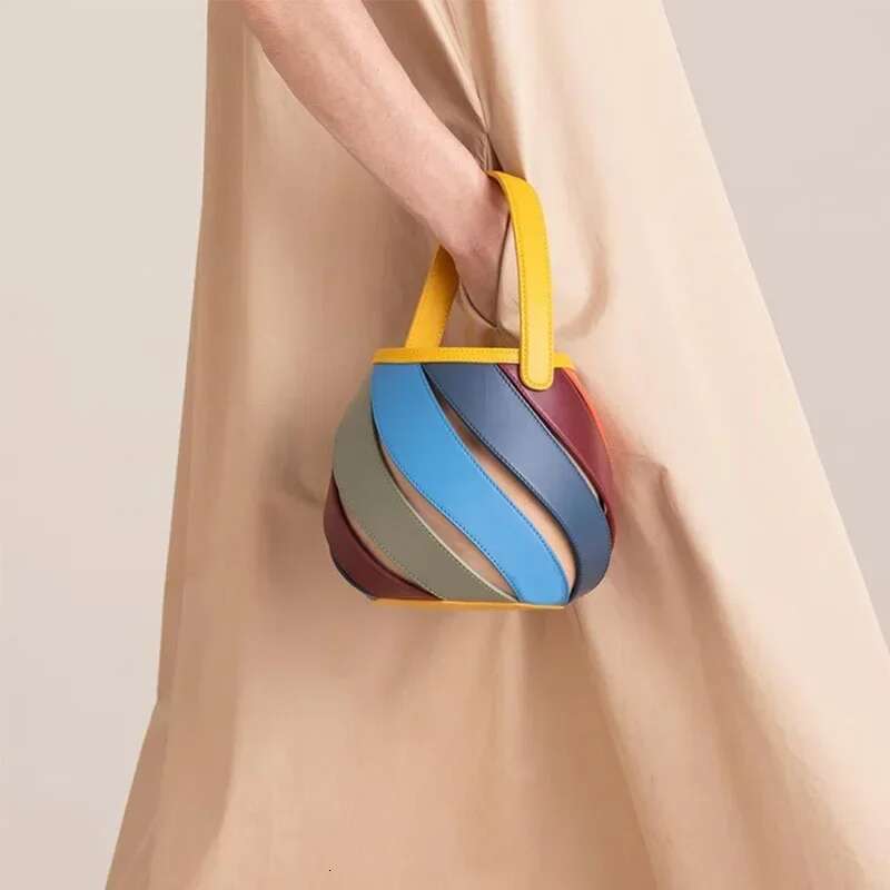Brand Designer Women's Fashion Retro Geometric Bucket Bag Elegant Versatile Texture Ladies Handbag 2023 Main Femme