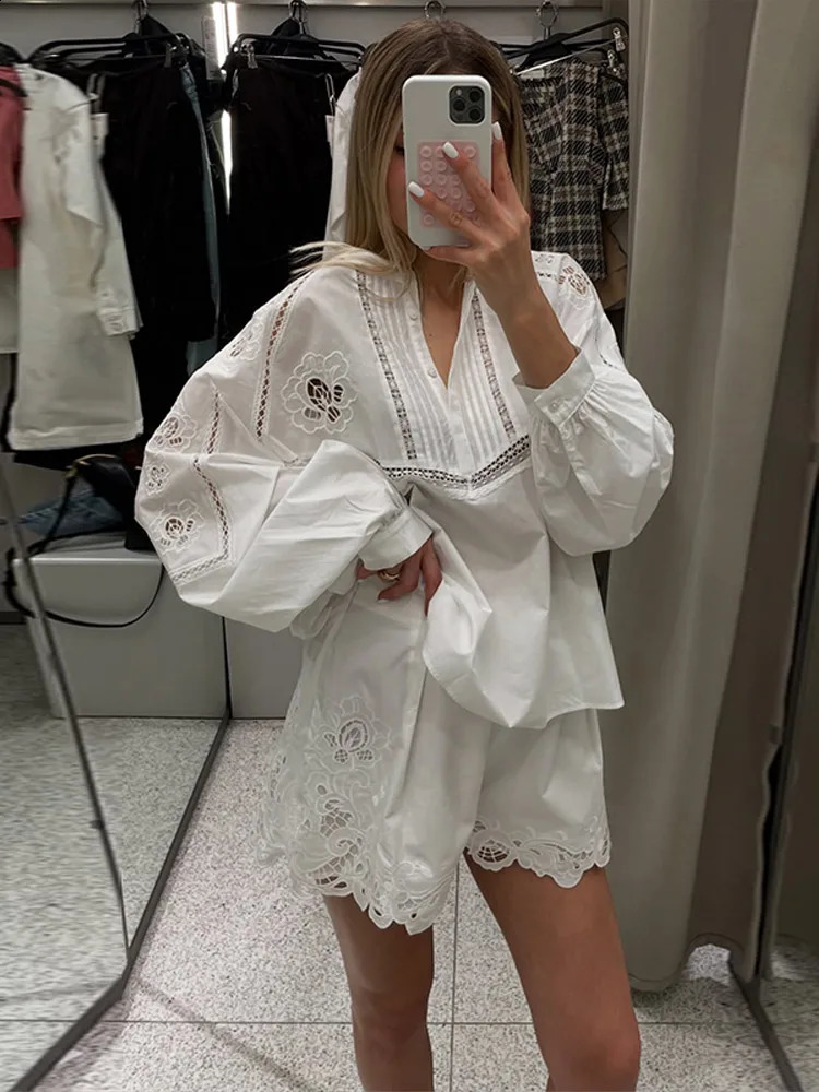 Chic Women Long Sleeve Embroidery Top Lacework Loose Shorts Suit Elegant Hollow Out Shorts Set 2025 Summer Lady 2 Pcs Outfit 250411