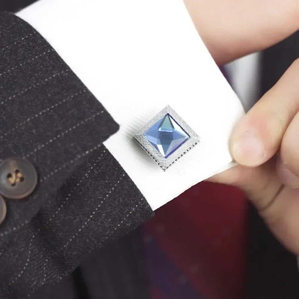 Fashionable enamel square crystal copper cufflinks mens French shirt buttons wedding party jewelry accessories gentlemens giftsT250412