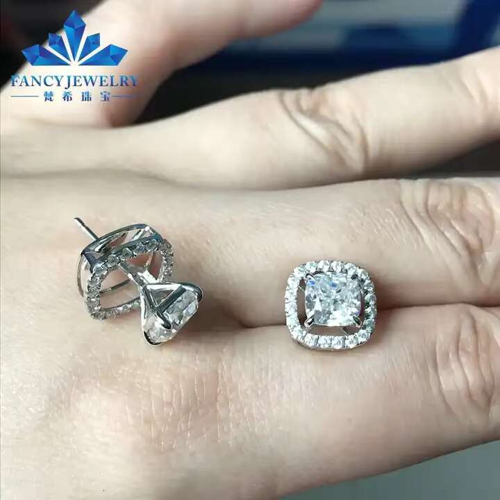 Hot Selling Classic Earrings 18k White Gold 7x7mm Cushion Ice Crushed Moissanite Stud Earrings Jewelry Women