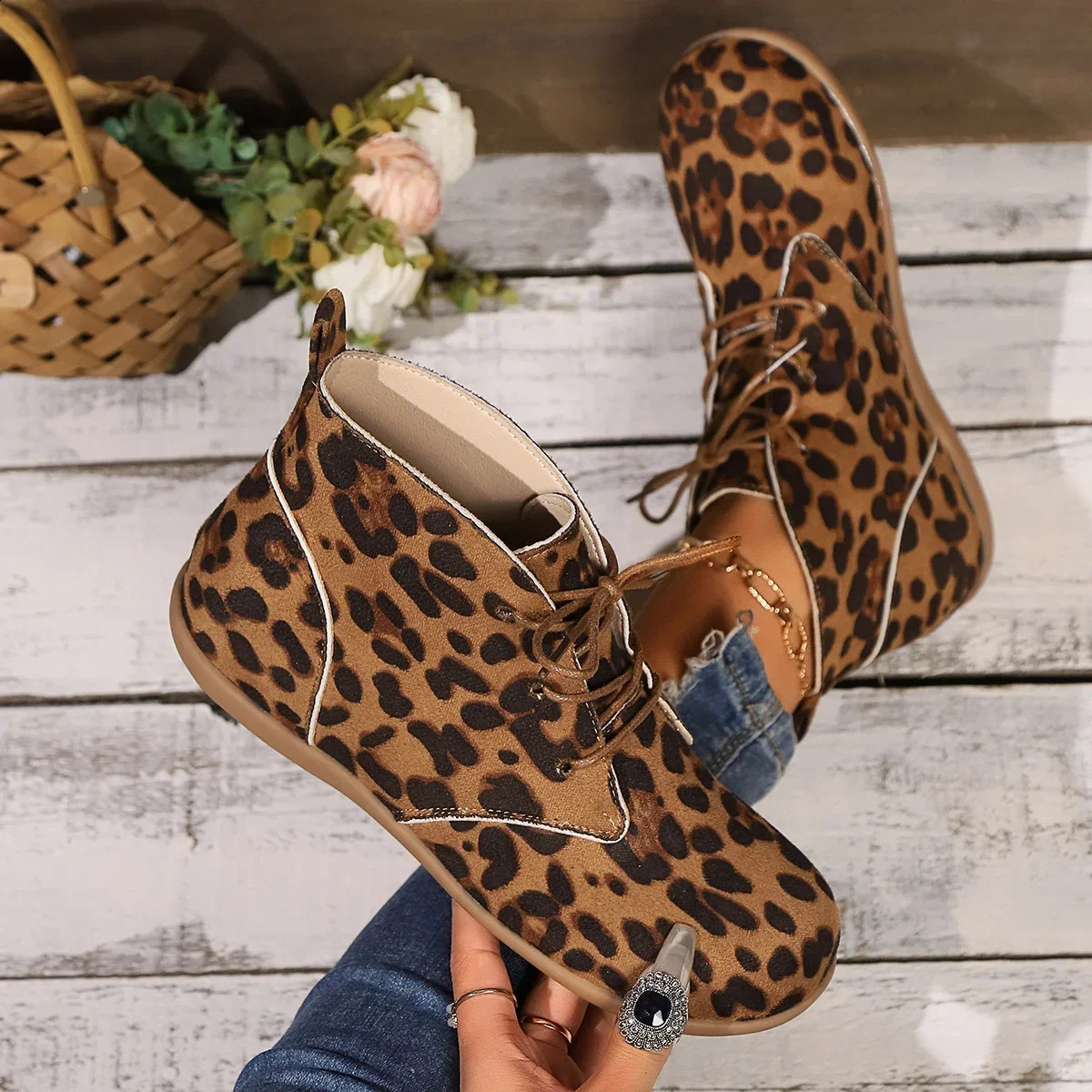 Leopard Print Flat Ankle Boots for Women Autumn Lace Up High Top Casual Shoes Woman Faux Suede Soft Bottom Work Botas Mujer 250411