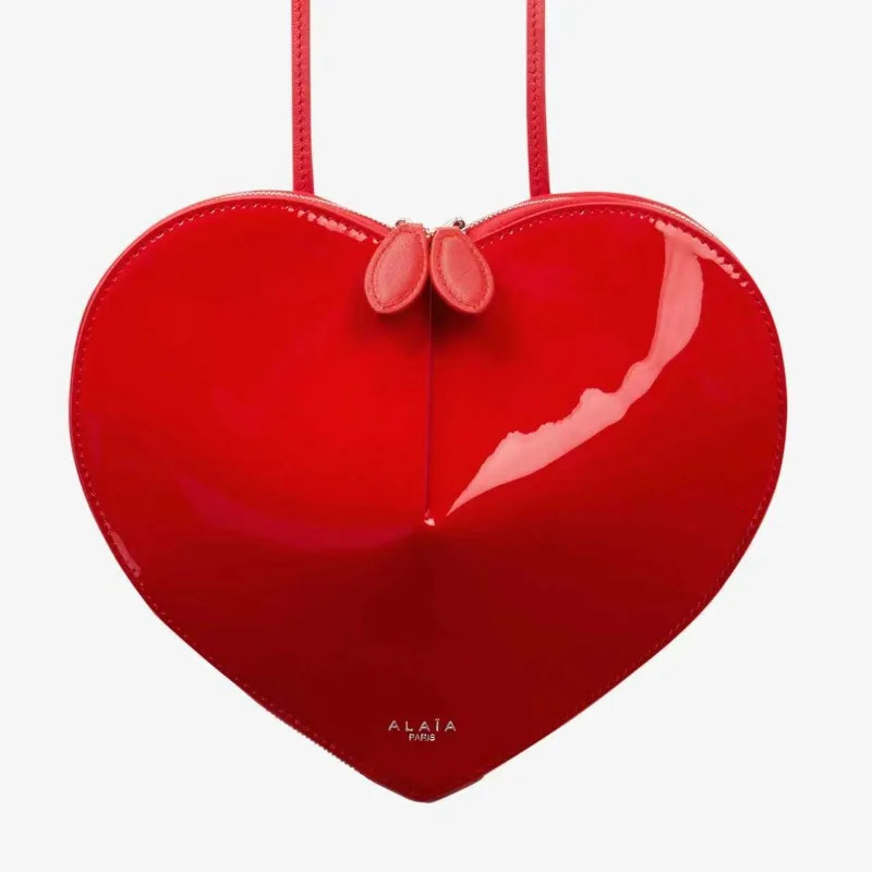 ala fashion versatile love shoulder bag messenger bag small peach heart cute womens bag personality trendy 251105