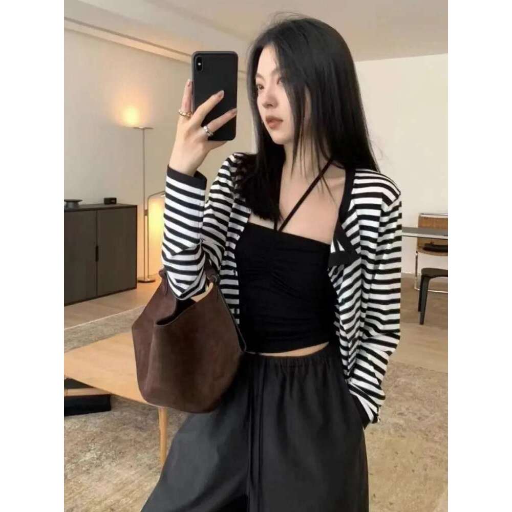 Women Casual Small Totes Handbag Vintage Solid Color Autumn Winter Cowhide Suede Leather Bucket Bag Ladies Single Shoulder Bags