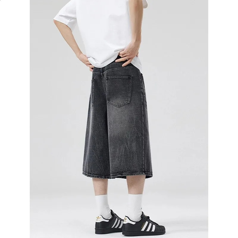 Unisex American High Street Washed Lightning Denim Shorts 7/8 Wide Leg Distressed Streetwear Casual Oversized Jeans with Retro D 250411
