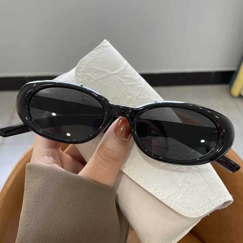 New Small Frame Oval Shape Sunglasses Classic Mens Vintage Sun Glasses Women Outdoor Leisure Eyewear UV400 Oculos De Sol Z250411
