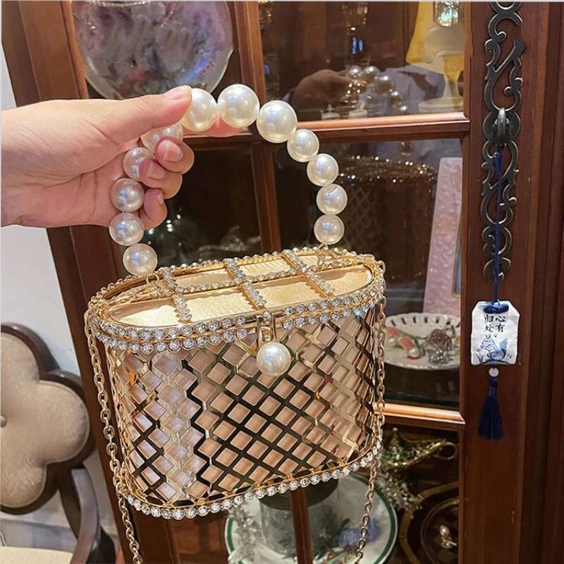 Rhie Chain Crossbody Bucket Metal Flap Pocket Hollow Out Bird Cage Female Banquet Wedding Clutch Basket Bag