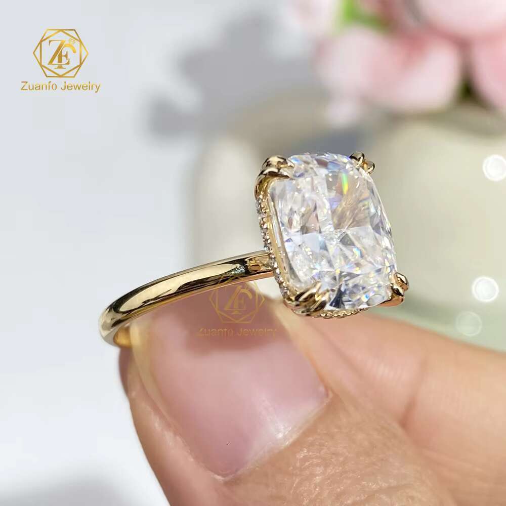 Custom 5CT VVS Moissanite Solitaire Engagement Wedding Ring Long Cushion with 18K Gold Jewelry for Women
