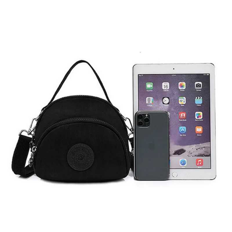 Fashion Women Crossbody Bag Lightweight Waterproof Nylon Fabric Handbags High Capacity Outdoor Travel Bag Single ShoulderT2511112