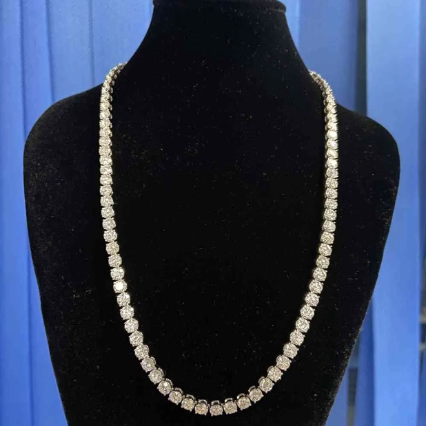 Elegant Moissanite Chain Necklace for Men and Women Ideal Jewelry Piece