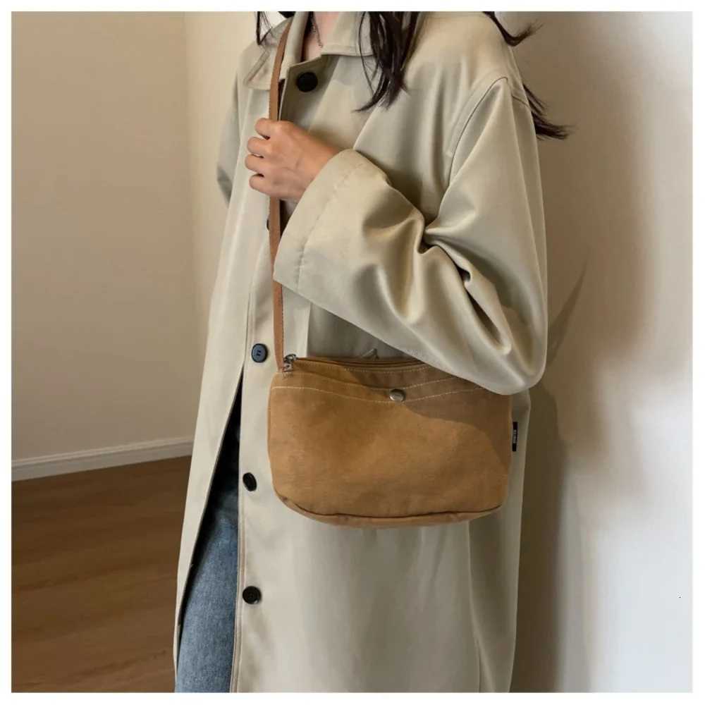 European American Simple and Fashionable Single Shoulder Small Cloth Bag for Womens Travel Leisure Canvas Crossbody BagT2511112