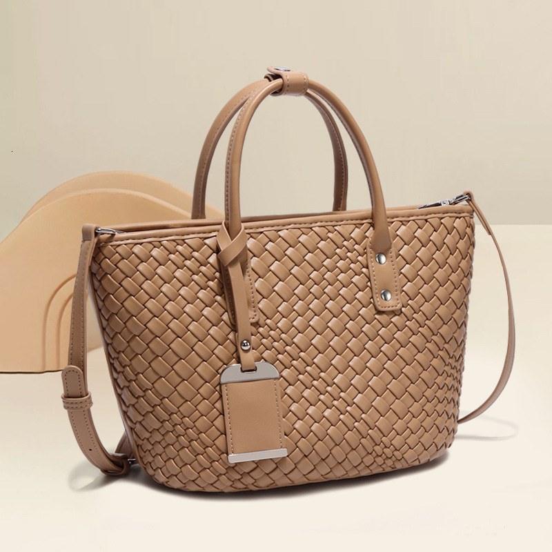 Woven Bag Women's Vintage Fashion Large Capacity Tote Bag Designer Single Shoulder Crossbody Tote Bag