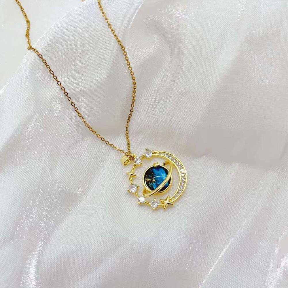 Starry planet, gorgeous temperament, full dia versatile female collarbone necklace, light , and niche design sense