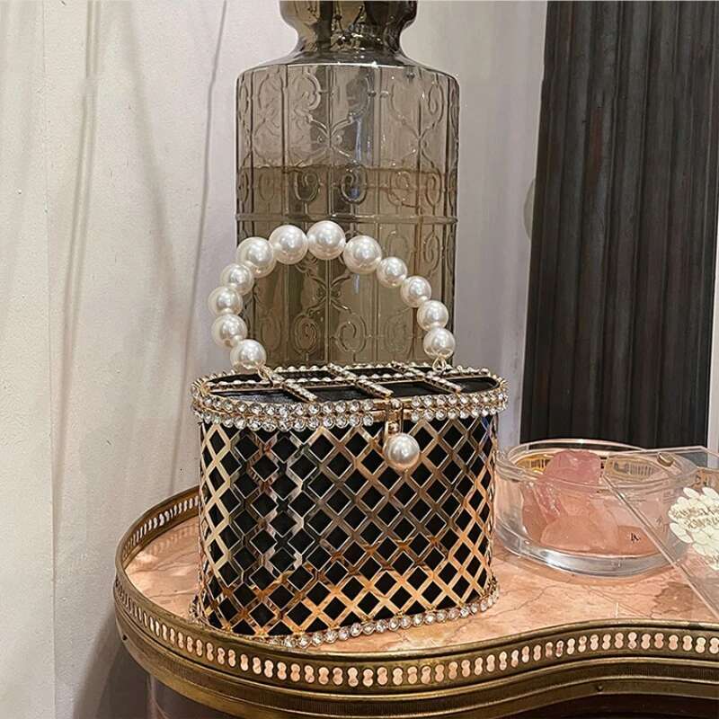 Rhie Chain Crossbody Bucket Metal Flap Pocket Hollow Out Bird Cage Female Banquet Wedding Clutch Basket Bag
