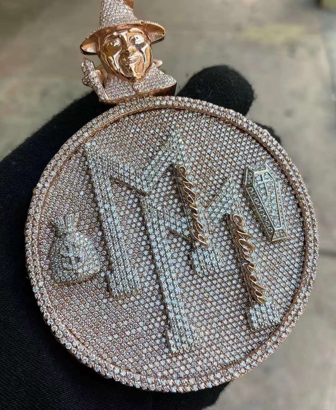 New Arrivals Mens Iced Hip Hop Pendant Necklace Gold Plated Link Chain with Moissanite and Diamond for Parties