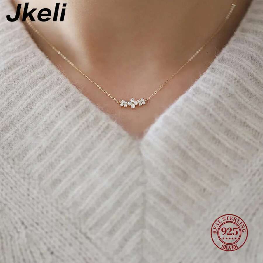 Jkeli Sterg Sier Romantic Three Four Petals wer Clavicle Necklace for Women Exquisite Charms Party Wedding Jewelry