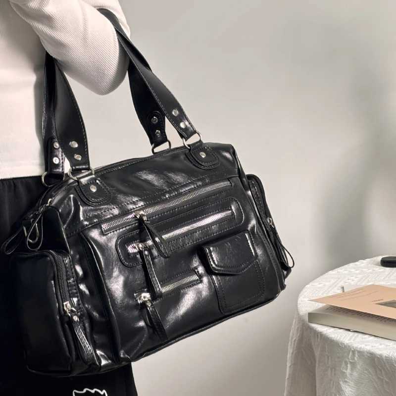 Punk Inspired Soft Tote Bag Women Reinforced Zipper Commuter Crossbody Bags 2025 Retro Biker Style Hand Carry Shoulder BagT2511112