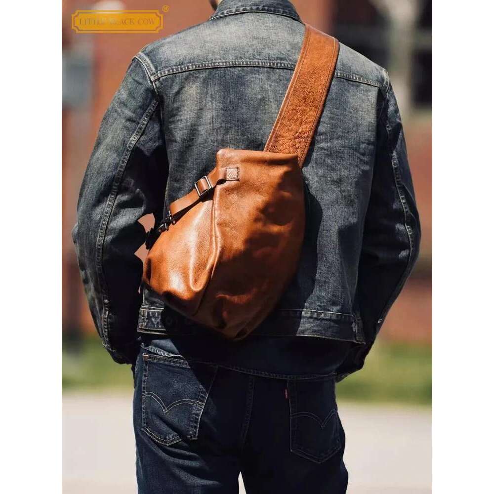 New Designer Mens Large Capacity Chest Wide Strap Cowhide Genuine Leather Shoulder Bag Male Casual Travel Crossbody Bags