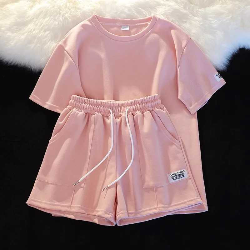Summer womens sports shorts set round neck short sleeved and two-piece fashionable womens sportswear setXJ250411