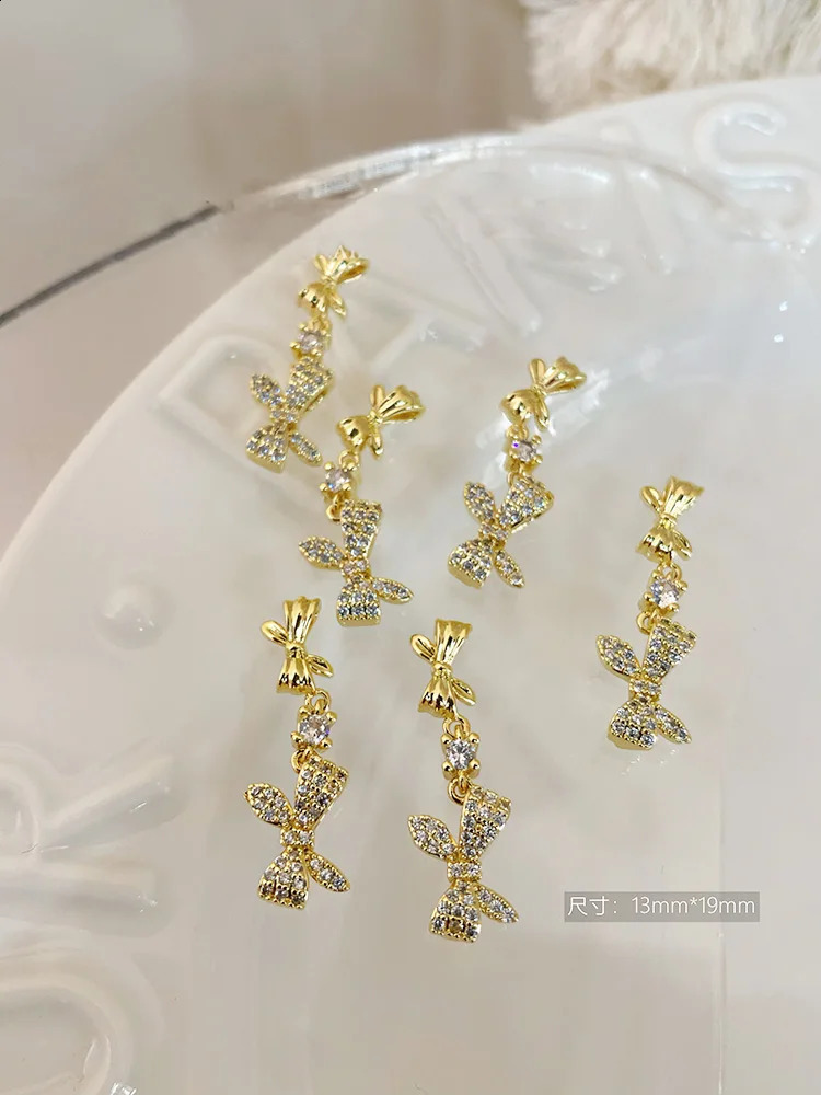 5 pieces of high-end heart-shaped zircon chain pendant butterfly moon star gold silver alloy copper strip zircon nail art decoration 250407